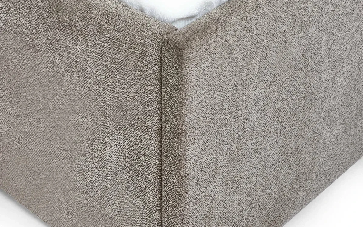 Eloise Bed